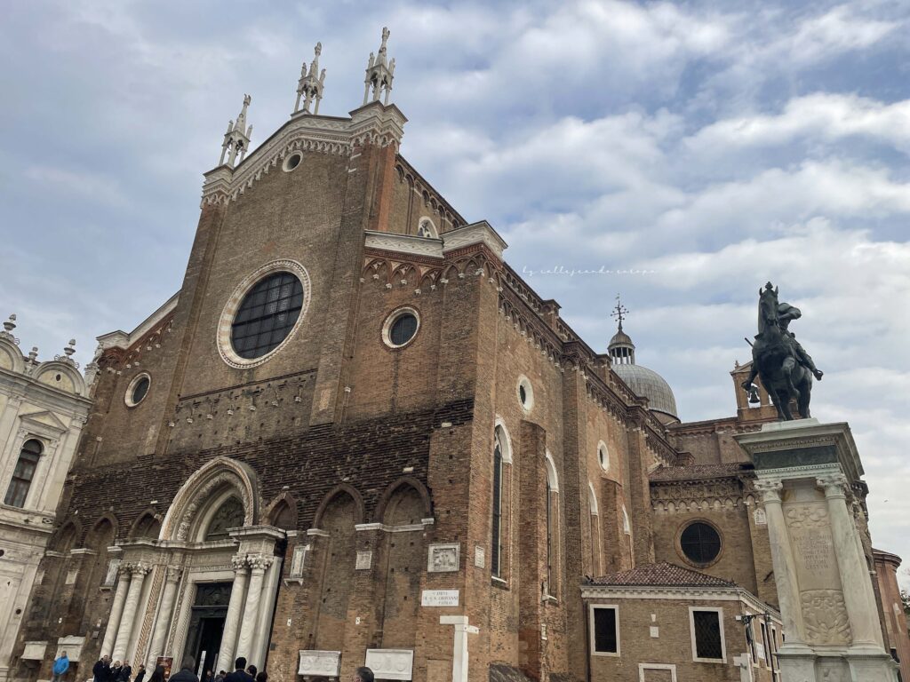 BASILICA DE SAN JUAN Y SAN PABLO UNA DE LAS MAS BONITAS EN VENECIA