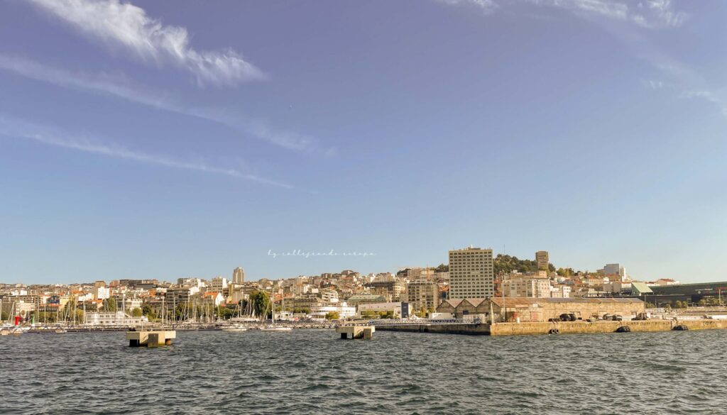 VISTA DE LA CIUDAD DE VIGO DESDE EL MAR