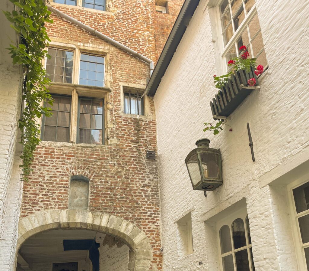 Vlaaikensgang, la calle con más encanto de Amberes