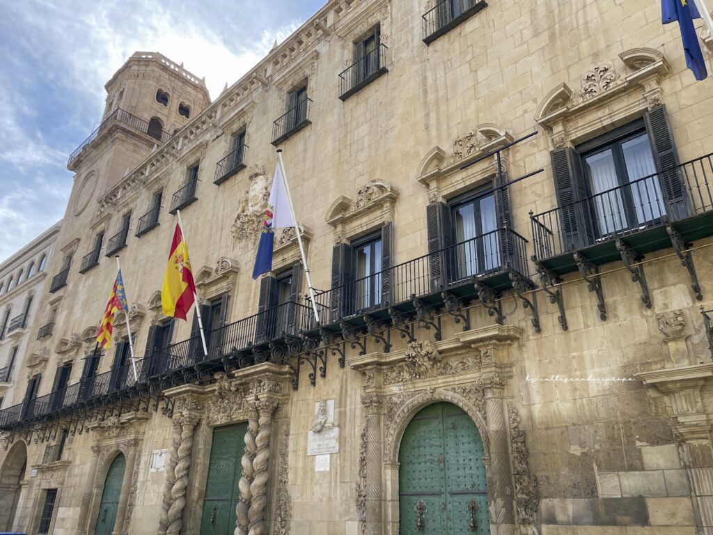 FACHADA DEL AYUNTAMEINTO DE ALICANTE