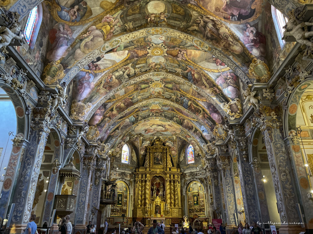 Interior de la Iglesia de San Nicolás en Valencia, conocida como la Capilla Sixtina valenciana