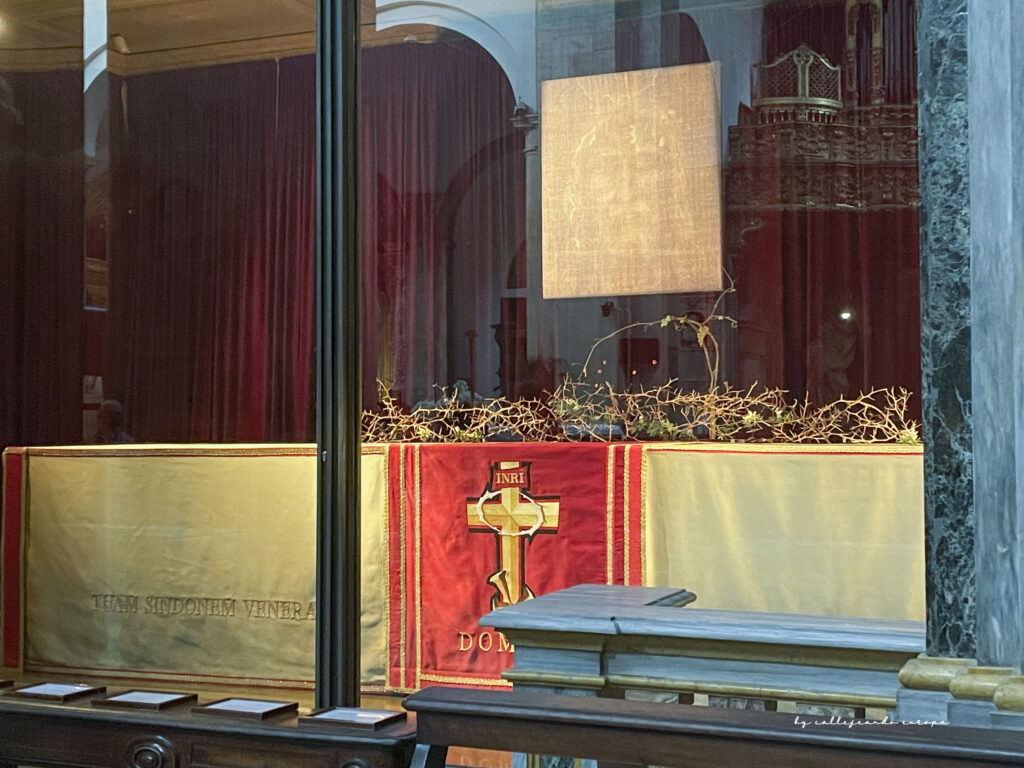 CAPILLA DONDE SE GUARDA LA SABANA SANTA EN TURIN