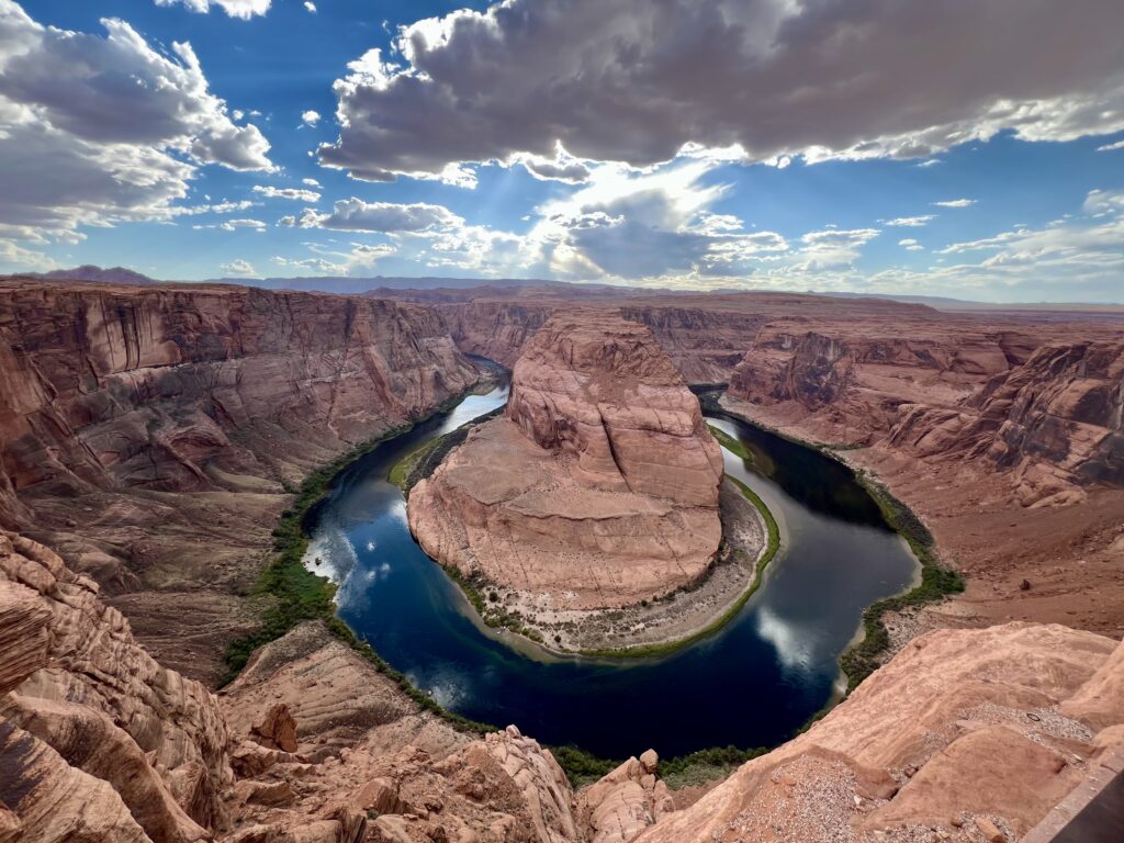 Horseshoe Bend al atardecer, una parada imprescindible en una ruta por la Costa Oeste de Estados Unidos