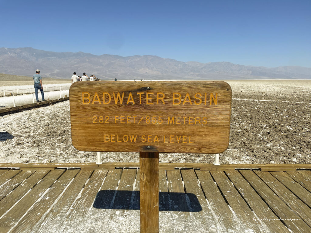 CARTEL Badwater Basin, el punto más bajo de Norteamérica