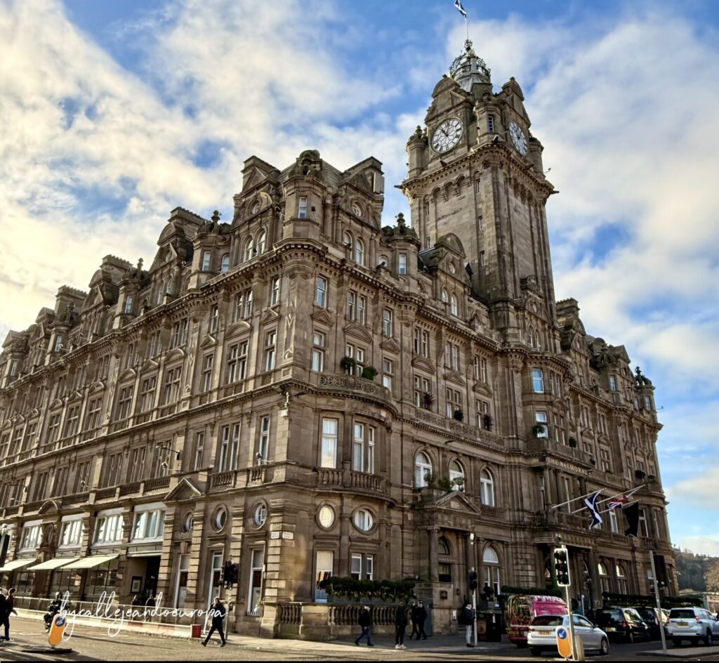 HOTEL BALMORAL UNO DE LOS EDIFICIOS MÁS ICÓNICOS DE EDIMBURGO