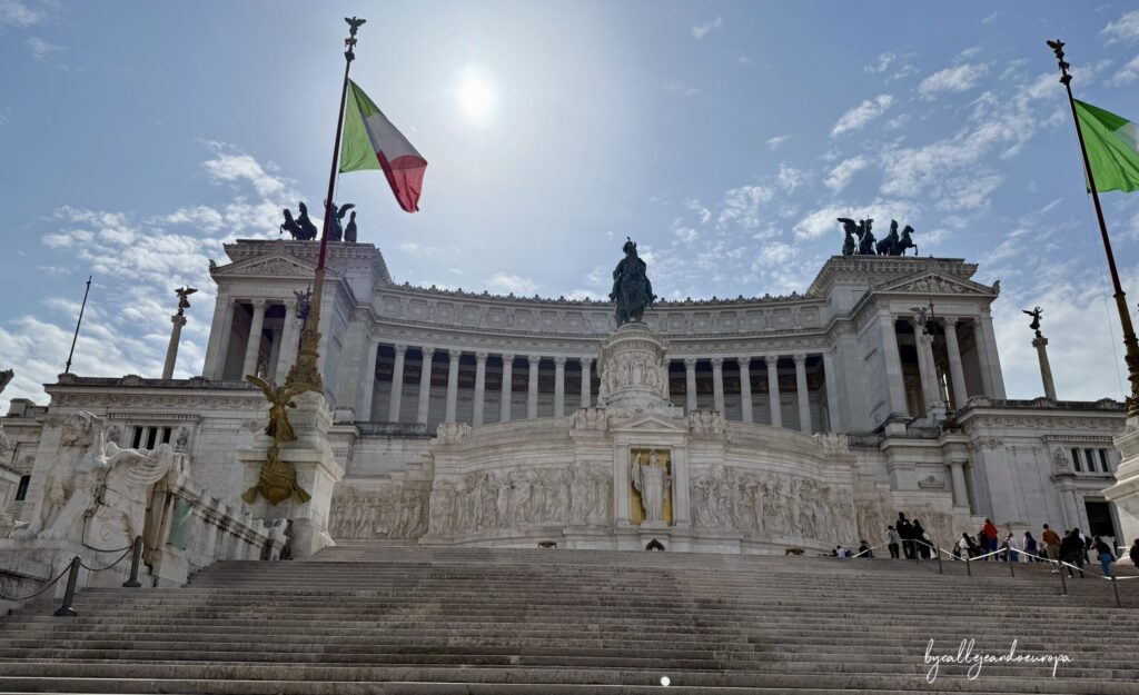 Monumento a Vittorio Emanuele II en Roma visto desde Piazza Venezia