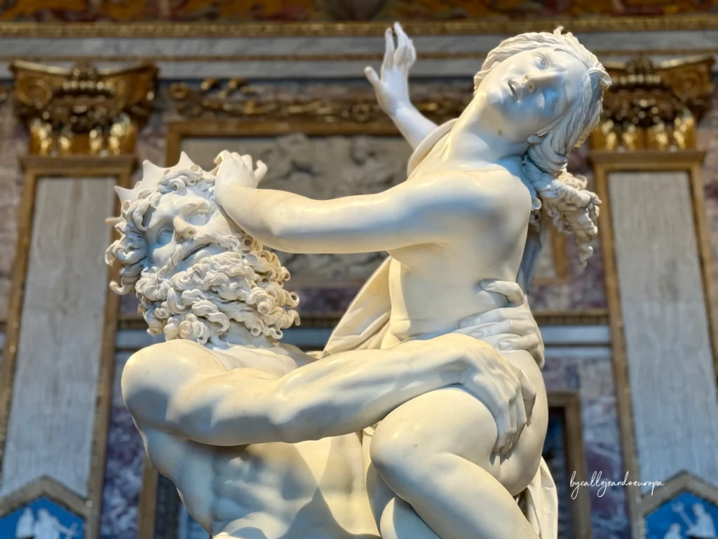 El Rapto de Proserpina de Bernini en la Galería Borghese en Roma