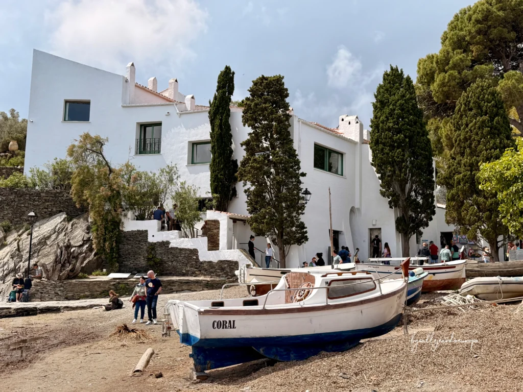 Visita a la Casa Museo de Dalí en Portlligat, parada esencial en una ruta cultural por el Alt Empordà, Girona