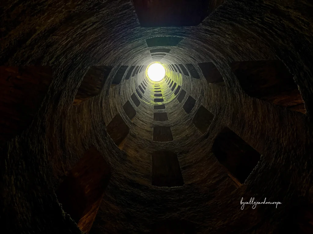 interior del Pozo de San Patricio en Orvieto